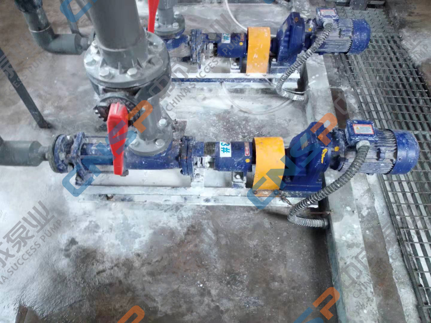 分解窯三次風管道一平方多少澆注料