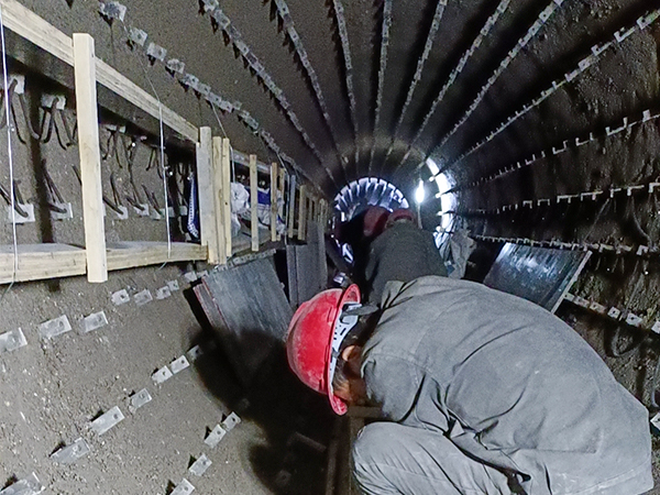 青?；剞D窯項目